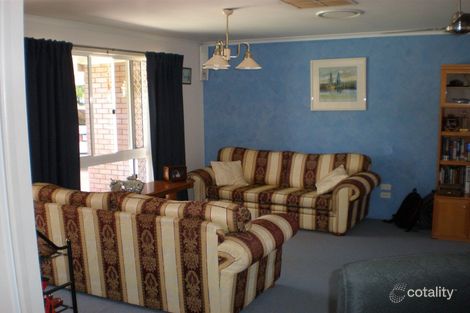 Property photo of 35 Davlyn Drive Andergrove QLD 4740