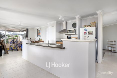 Property photo of 16 Meredith Way Usher WA 6230