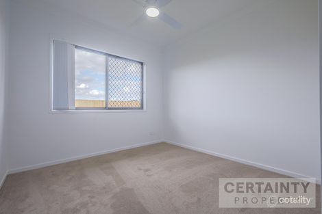 19 Edinburgh Cres, Gleneagle, QLD 4285