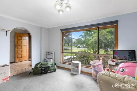 Property photo of 8 Gordon Street Little Grove WA 6330