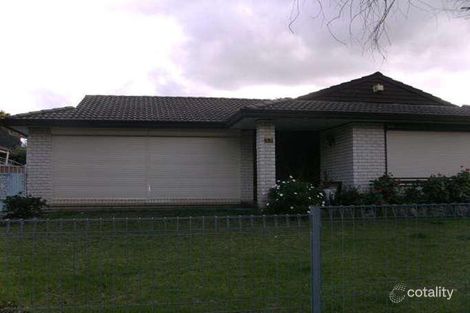 33 Brooks St, Macquarie Fields, NSW 2564