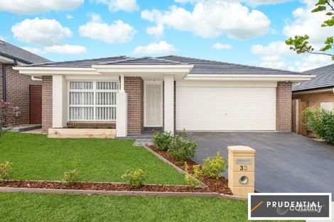 32 Buckingham Loop, Oran Park, NSW 2570