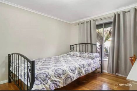 Property photo of 40 Kurrajong Crescent Melton South VIC 3338