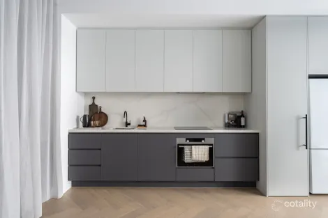 207/32 Kokaribb Rd, Carnegie, VIC 3163