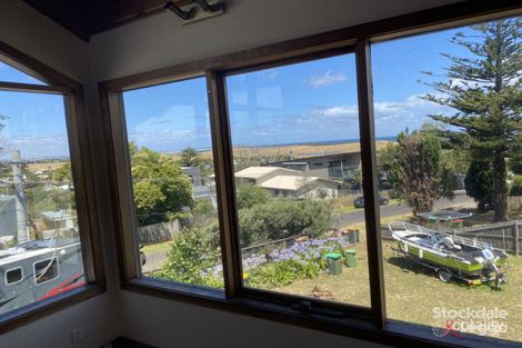Property photo of 14 Hollywood Crescent Smiths Beach VIC 3922