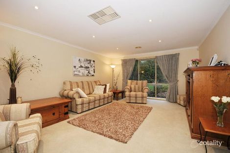 Property photo of 5 Vintage Grove Chirnside Park VIC 3116