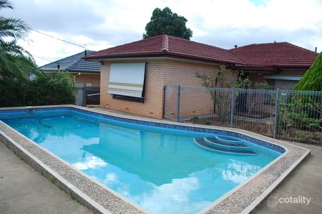 16 Carbenet Dr, Hackham, SA 5163