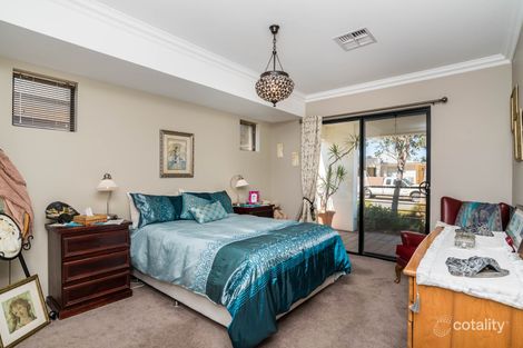 Property photo of 15 Regatta Boulevard Champion Lakes WA 6111