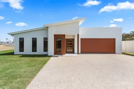 Property photo of 9 Humpback Circuit Booral QLD 4655