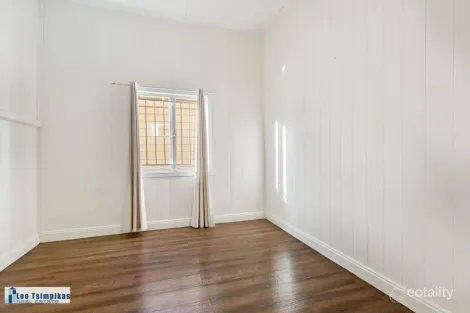 Property photo of 22 Paris Street West End QLD 4101