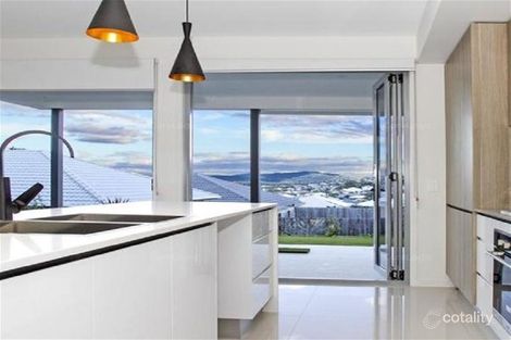 Property photo of 11 Wimmera Crescent Upper Coomera QLD 4209