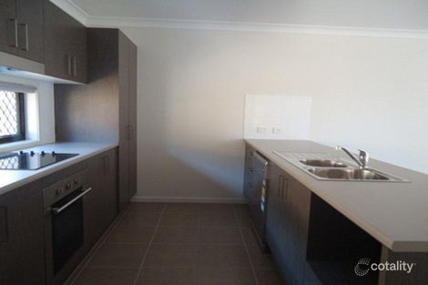 Property photo of 2F Mansfield Drive Beaconsfield QLD 4740