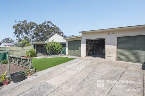 Property photo of 4 Gow Avenue Albion Park Rail NSW 2527
