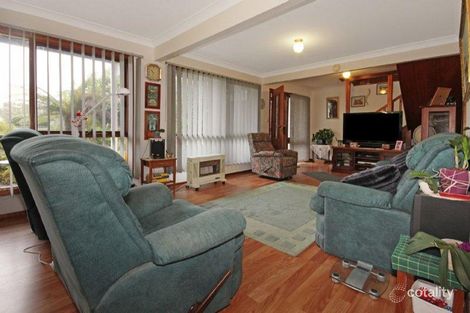 Property photo of 7 Barton Parade Tomakin NSW 2537