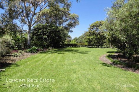 Property photo of 11 Figtree Drive Diamond Beach NSW 2430