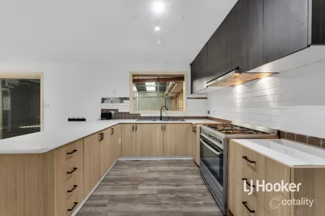 Property photo of 26 Windsor Boulevard Derrimut VIC 3026