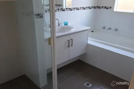 Property photo of 8 School Oval Drive Christie Downs SA 5164