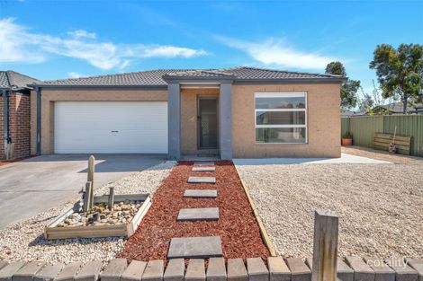 Property photo of 8 Reddington Way Wyndham Vale VIC 3024