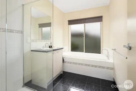 Property photo of 2 Selwyn Street Miners Rest VIC 3352