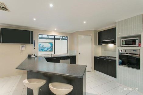 Property photo of 16 Whitmore Place Hillside VIC 3037