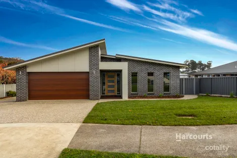 Property photo of 34 Berkshire Parade Penguin TAS 7316