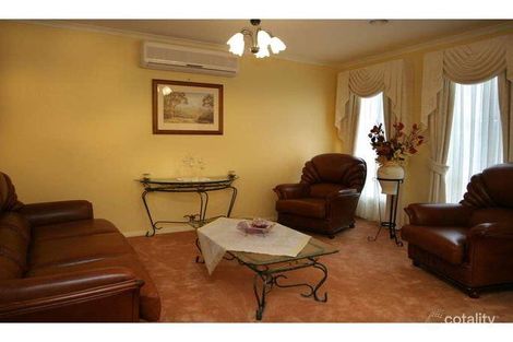 Property photo of 3 Whitaker Place Beaconsfield VIC 3807