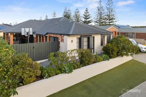 4 Vila Do Porto Cres, Secret Harbour, WA 6173