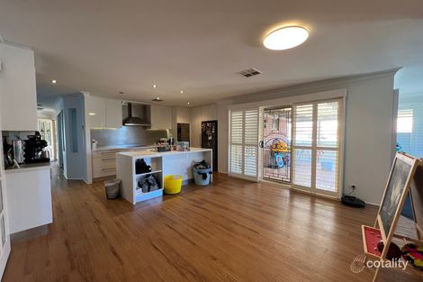 Property photo of 37 Robinia Grove Garden Suburb NSW 2289
