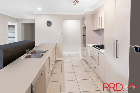 Property photo of 2 Sippel Close Oxley Vale NSW 2340