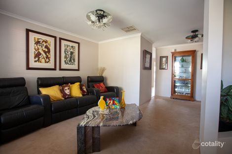 Property photo of 28 Brouwer Trail Dudley Park WA 6210