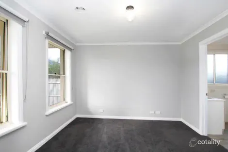 Property photo of 2 Neathfield Court Warrnambool VIC 3280