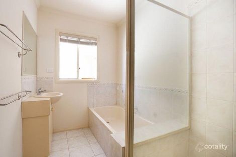 Property photo of 2/3 Jordan Grove Glen Waverley VIC 3150