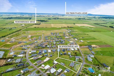 Property photo of 39 Windermere Way Cardigan Village VIC 3352