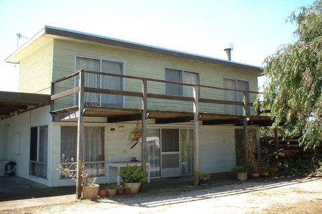 31 Government Rd, Loch Sport, VIC 3851