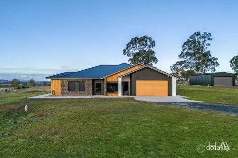 Property photo of 95 Five Acre Row Westbury TAS 7303