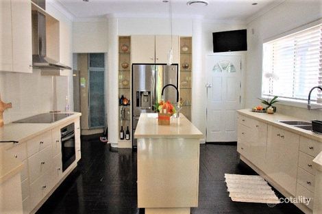 Property photo of 35 Eastern Avenue Mangerton NSW 2500