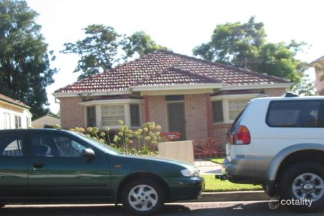 10 Maclaurin Ave, East Hills, NSW 2213