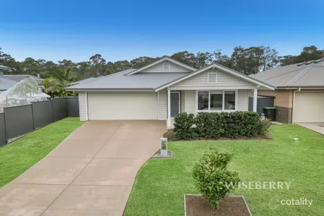 Property photo of 18 Loretto Way Hamlyn Terrace NSW 2259