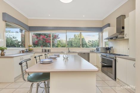 Property photo of 8 The Ridge Roxburgh Park VIC 3064