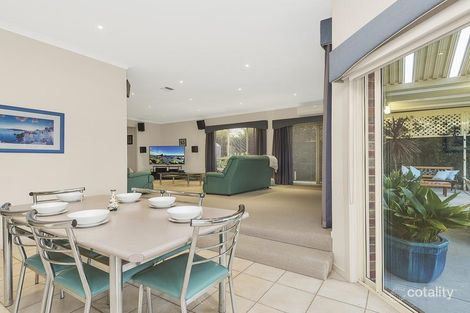 Property photo of 8 The Ridge Roxburgh Park VIC 3064