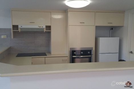 Property photo of 38/30 St Kevins Avenue Benowa QLD 4217