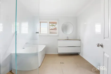 Property photo of 12 Buna Close Glenmore Park NSW 2745