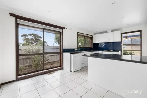 Property photo of 53 Duncans Road Werribee VIC 3030