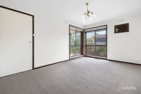 Property photo of 53 Duncans Road Werribee VIC 3030