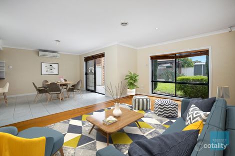 Property photo of 14 Odonnell Drive Caroline Springs VIC 3023