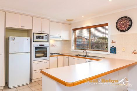 Property photo of 3 Byrne Place Jerrabomberra NSW 2619