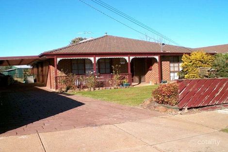 Property photo of 26 Hume Avenue Melton South VIC 3338