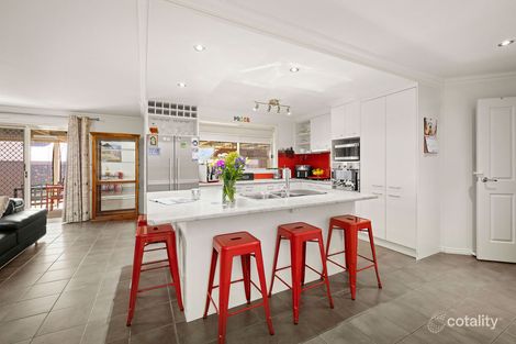 Property photo of 9 Mountain Way Lavington NSW 2641