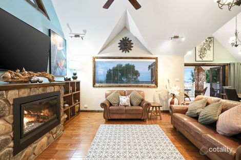 Property photo of 6 Fentonhill Parade Sunbury VIC 3429