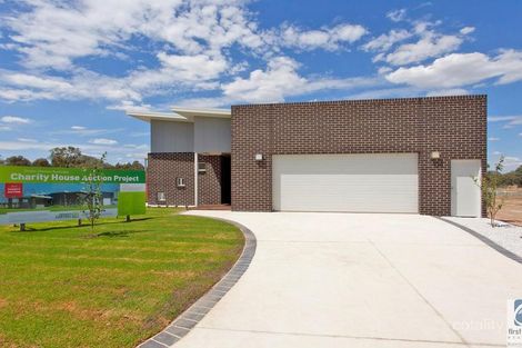 8 Knowles Ct, Thurgoona, NSW 2640